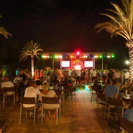 Parque de Campismo & Platja Brava