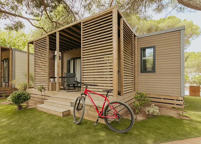 & Platja Brava * Pals